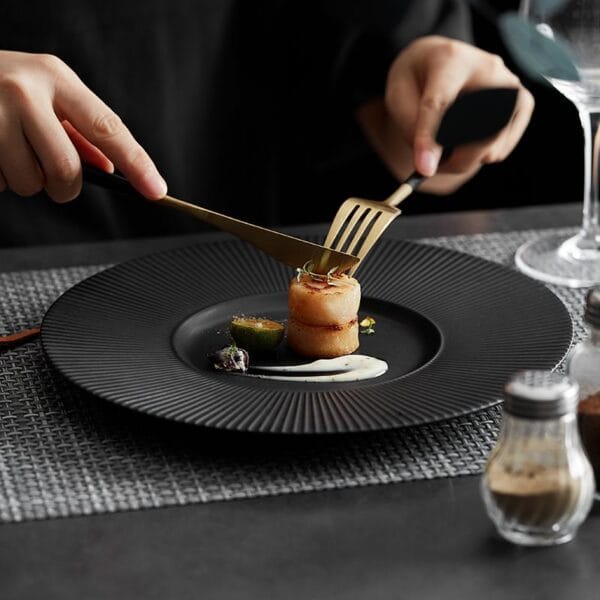 White Porcelain Dinner Set Plates Wholesale - Image 2