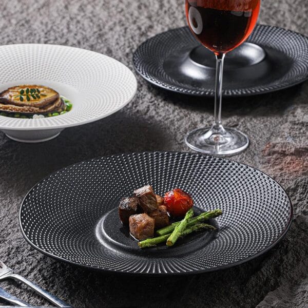 Luxurious White Ceramic Dining Plate Wholesale