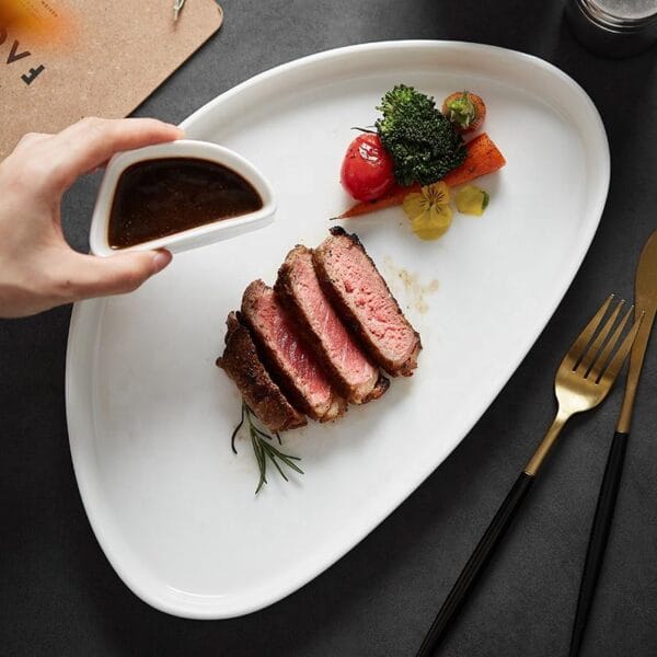 Modern Triangle Ceramic Dinnerware Wholesale - Image 3