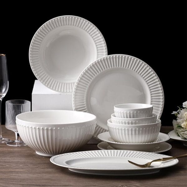 Gold Rim Bone China Dinnerware Set Wholesale