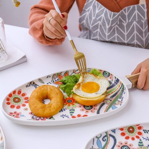 Embossed White Ceramic Restaurant Plate Wholesale