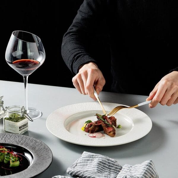 Flat White Porcelain Dinner Plates Wholesale - Image 3