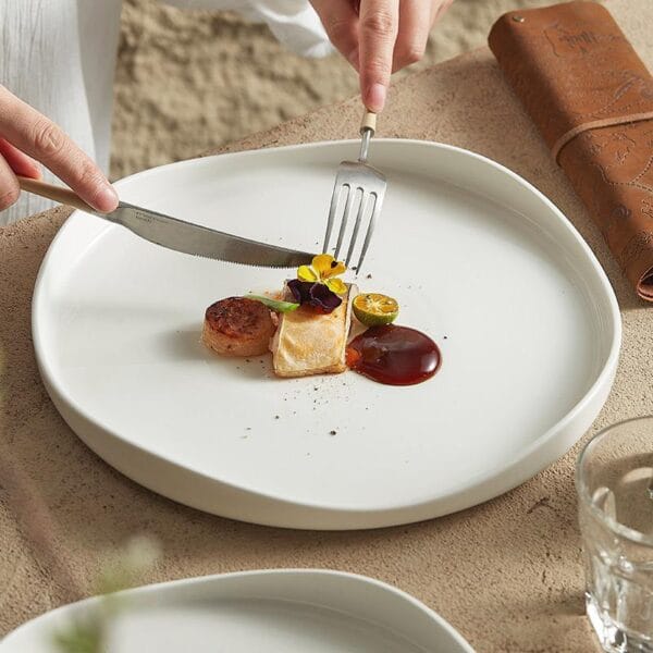 European Black Ceramic Dinner Set Wholesale - Image 4