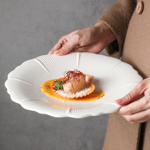Petal Series Ceramic Dinner Plate Wholesale