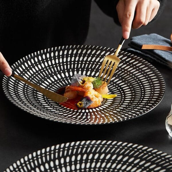 Large Matte Black Porcelain Dinner Plate Wholesale - Image 2