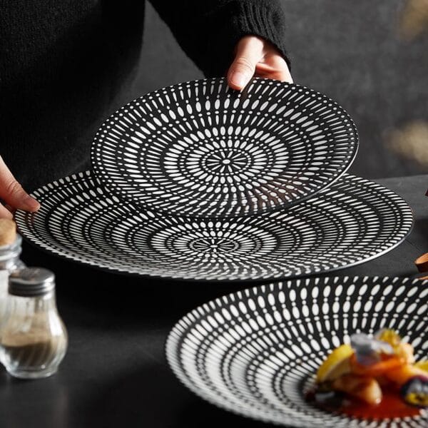 Large Matte Black Porcelain Dinner Plate Wholesale - Image 4