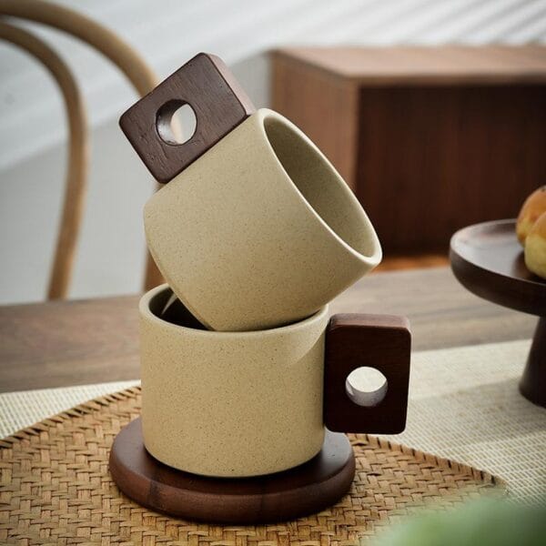 Ceramic Coffee Mug with Wooden Lid Wholesale - Image 4