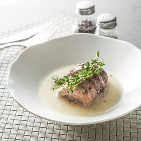 Matte Black Slanted Ramen Bowl Wholesale Horeca - Image 4