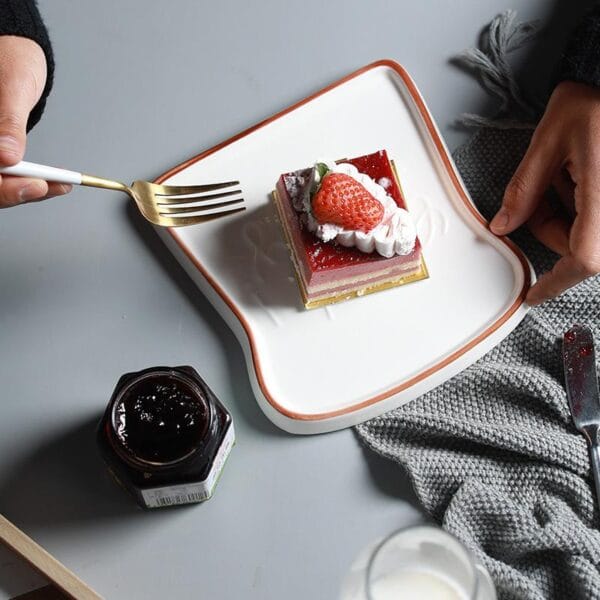 Toast Shaped Ceramic Dessert Plate Wholesale - Image 4