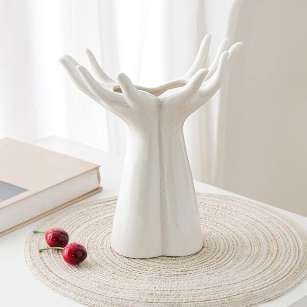 Artistic Human Ceramic Vase Wholesale - Image 3