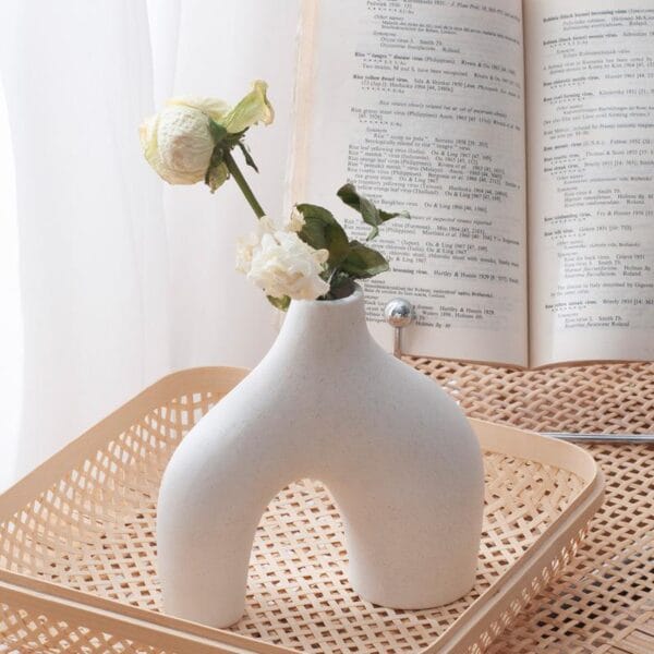 Simple White Ceramic Vase Set Wholesale - Image 3