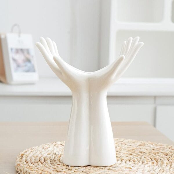 Artistic Human Ceramic Vase Wholesale - Image 4